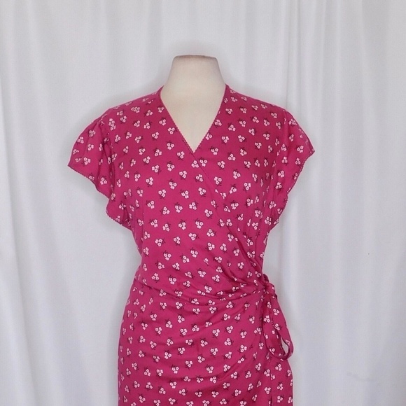 NWT!! DRAPER JAMES Wrap Flounce Dress Deep Berry Floral Flutter Pink Size 18 - Picture 4 of 16